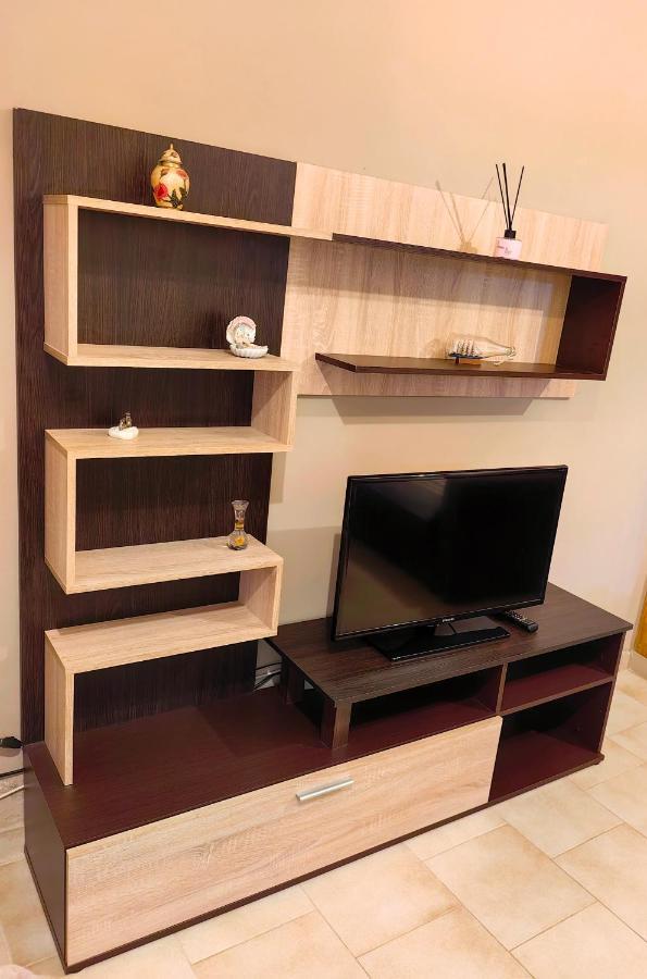 Leonidas Private Apartment In スパルティ エクステリア 写真
